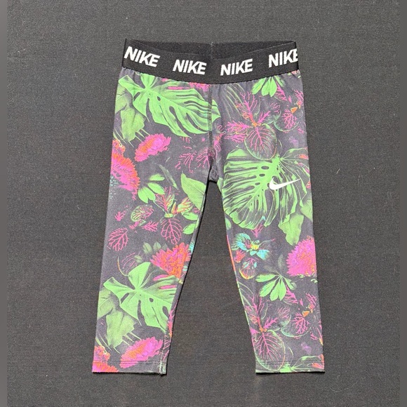 Nike Girls Lot of 2 Outfits - Picture 6 of 6